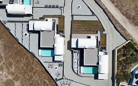 Akron Ariston Suites